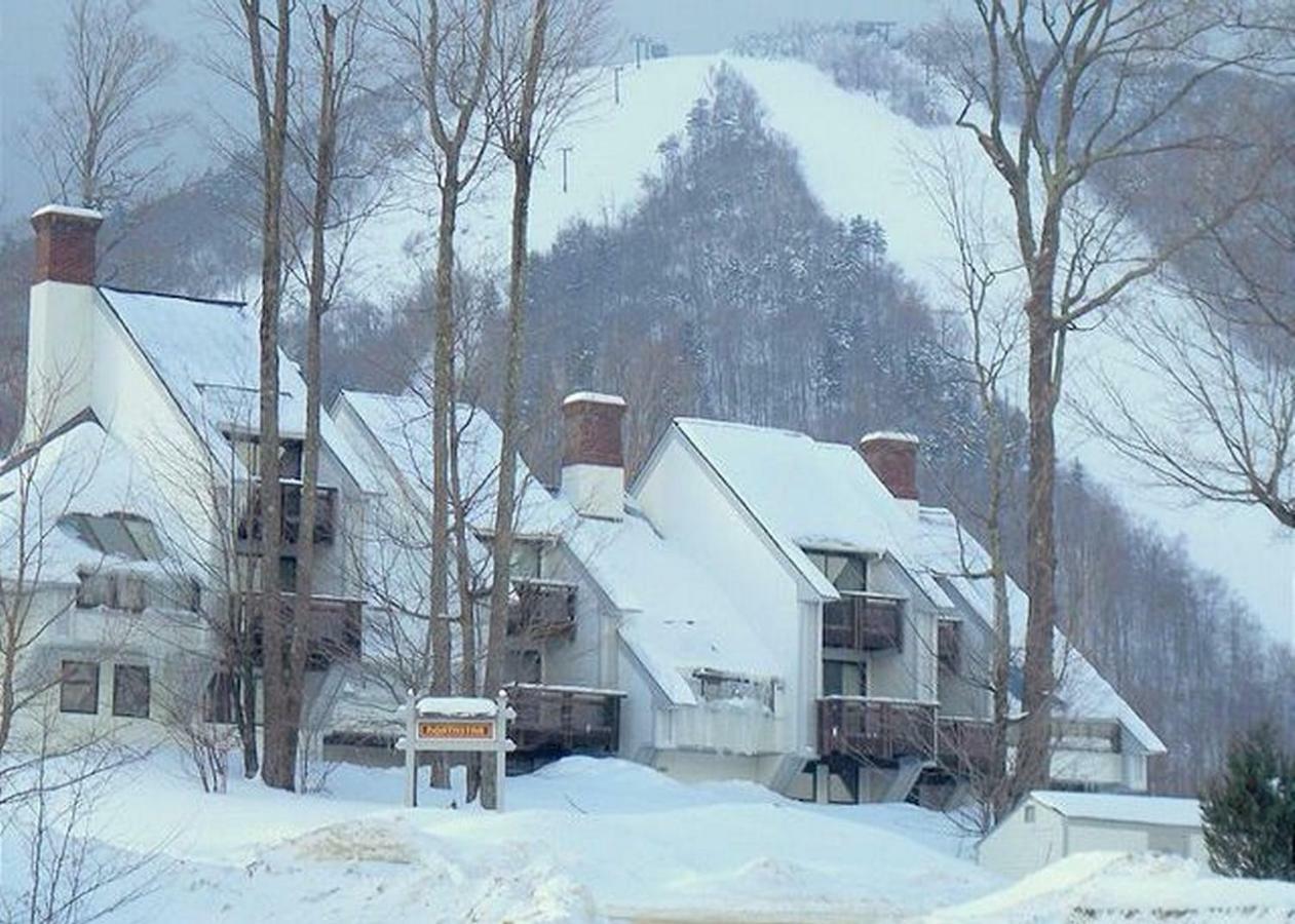 Ski In/Out Trailside Townhome キリングトン エクステリア 写真